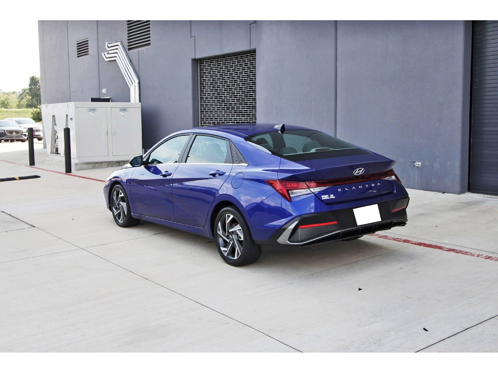 Certified 2025 Hyundai Elantra SEL FWD image 7