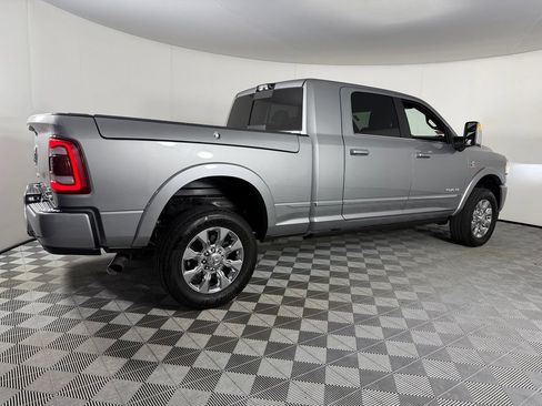 Used 2024 RAM 2500 Limited AWD/4WD image 7