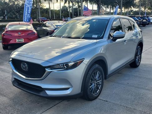 Used 2020 MAZDA CX-5 Touring image 3