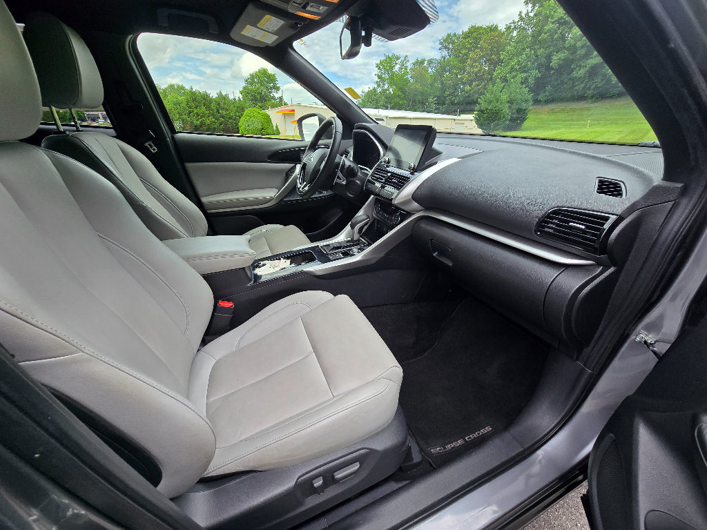 Used 2024 Mitsubishi Eclipse Cross SEL AWD/4WD image 23