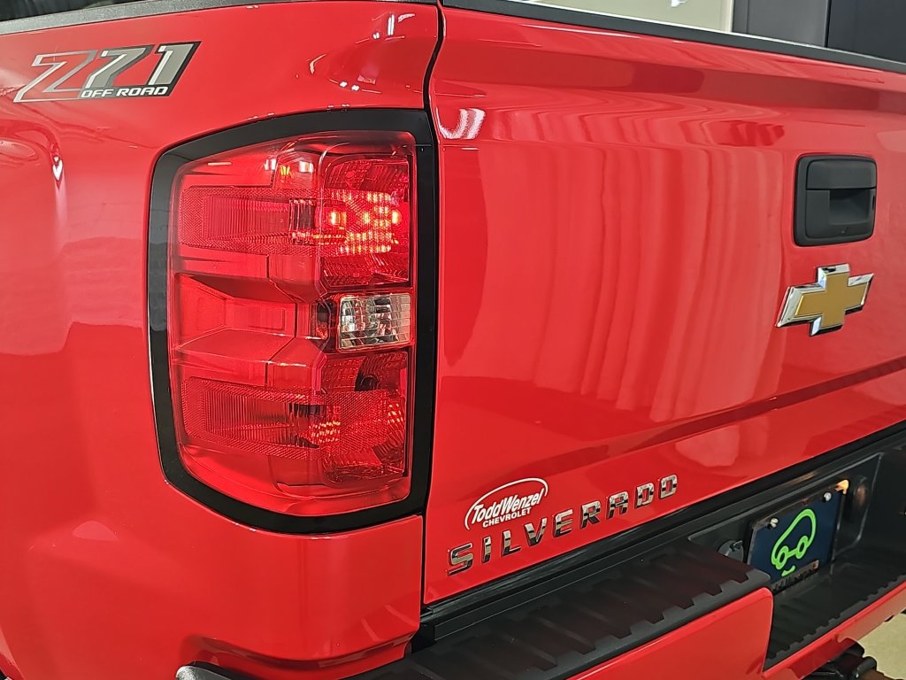 Certified 2018 Chevrolet Silverado 1500 LT w/ All Star Edition AWD/4WD image 38