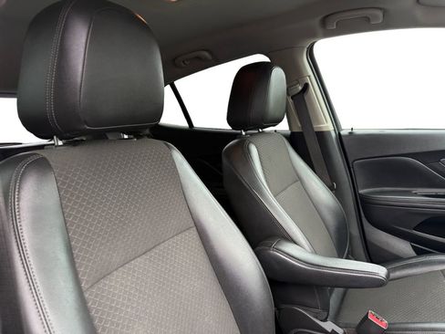 Used 2020 Buick Encore Preferred image 15