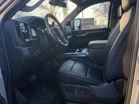 Used 2026 Chevrolet Silverado 2500 LTZ w/ LTZ Plus Package AWD/4WD image 18