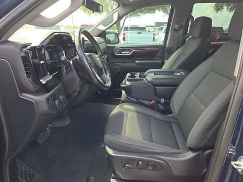 Used 2022 Chevrolet Silverado 1500 LT RWD image 5