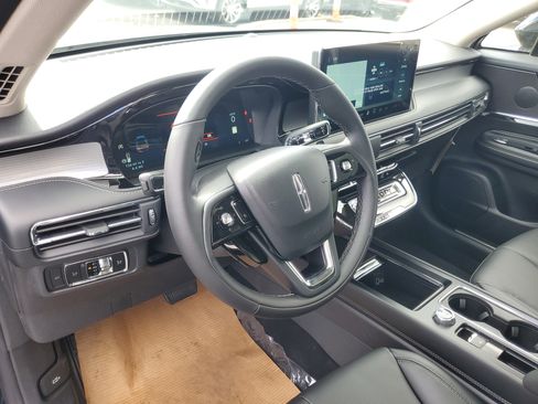 New 2026 Lincoln Corsair Premiere image 13