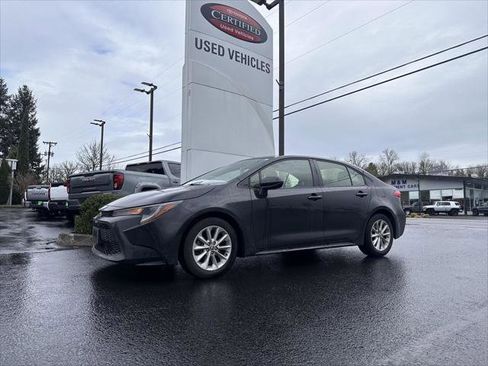 Certified 2022 Toyota Corolla LE w/ LE Premium Package image 1