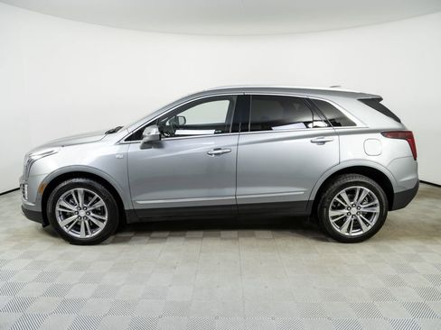Used 2023 Cadillac XT5 Premium Luxury image 2