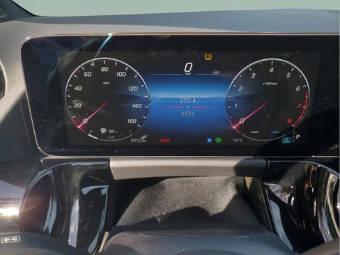 Used 2025 Mercedes-Benz GLA 250 image 30