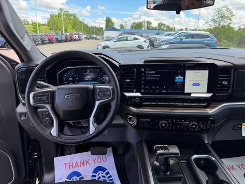 Certified 2024 Chevrolet Silverado 1500 LT Trail Boss w/ Convenience Package II image 14