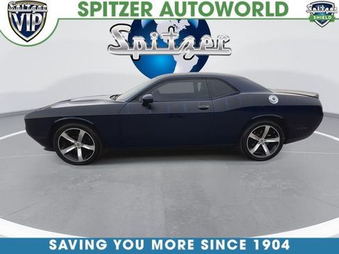 Used 2015 Dodge Challenger SXT image 6