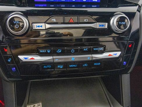 Used 2023 Ford Explorer ST w/ Equipment Group 401A AWD/4WD image 31