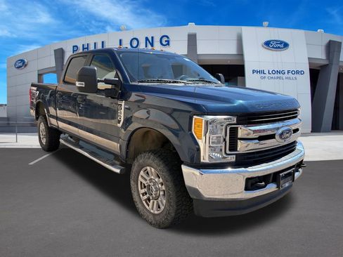 Used 2017 Ford F250 XL w/ STX Appearance Package AWD/4WD image 8