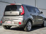 Used 2017 Kia Soul + image 5