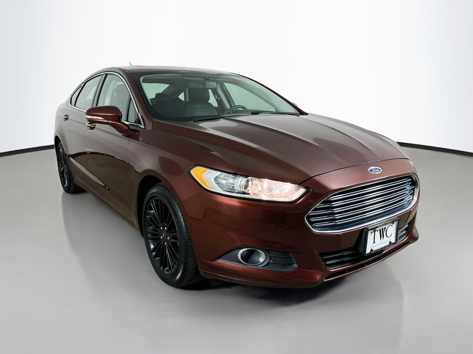 Used 2016 Ford Fusion SE w/ Equipment Group 202A AWD/4WD image 3