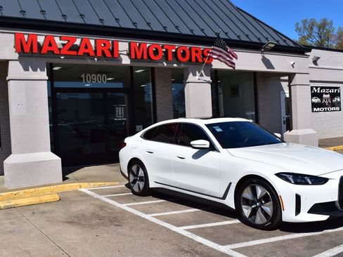 Used 2025 BMW i4 eDrive40 RWD image 9