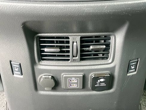 Used 2024 Nissan Titan PRO-4X w/ Pro-4x Convenience Package AWD/4WD image 27