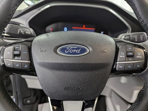 Used 2023 Ford Escape Active image 15