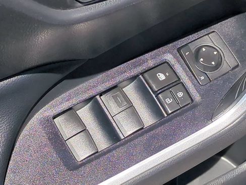 Used 2020 Toyota RAV4 XLE AWD/4WD image 25