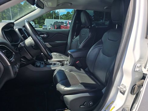 Used 2020 Jeep Cherokee Limited AWD/4WD image 9