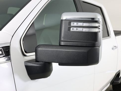 Used 2023 GMC Sierra 2500 Denali image 48