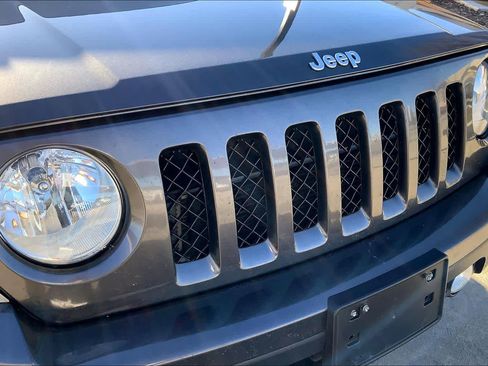 Used 2016 Jeep Patriot Sport w/ Power Value Group image 29