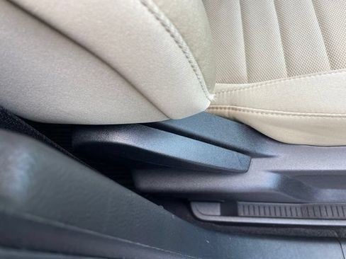 Used 2023 Ford Edge SE AWD/4WD image 45