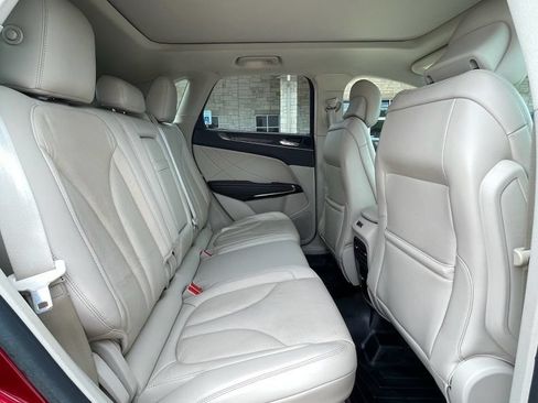 Used 2018 Lincoln MKC Reserve AWD/4WD image 30