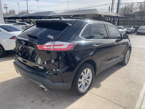Used 2019 Ford Edge Titanium w/ Equipment Group 301A image 5