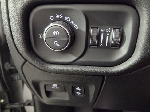 Used 2025 RAM 1500 Big Horn AWD/4WD image 20