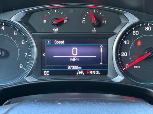 Used 2020 Chevrolet Equinox LT image 29