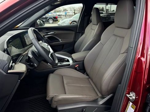 Certified 2025 Audi Q5 Premium Plus w/ Premium Plus image 21