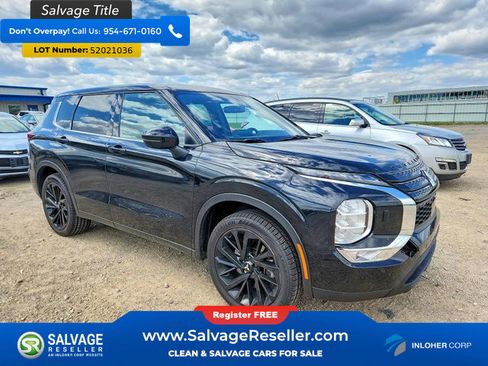 Used 2023 Mitsubishi Outlander SE AWD/4WD image 5