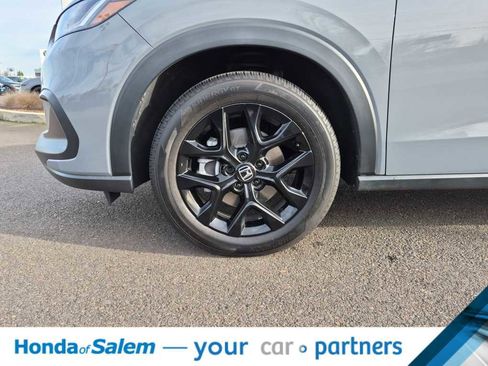 Used 2023 Honda HR-V Sport image 8