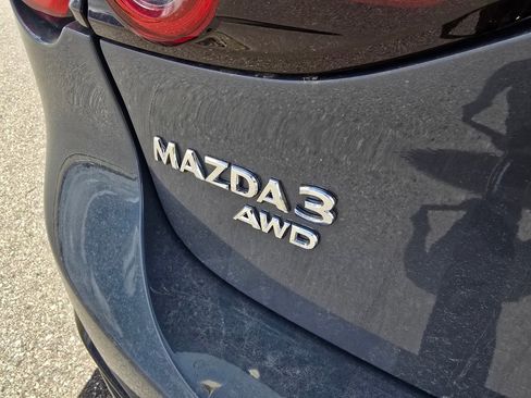 New 2026 MAZDA MAZDA3 Hatchback w/Premium Plus Pkg image 10