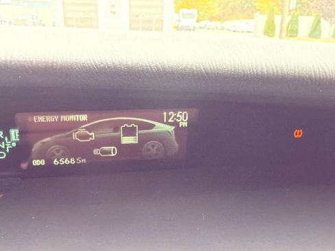 Used 2013 Toyota Prius Two image 17