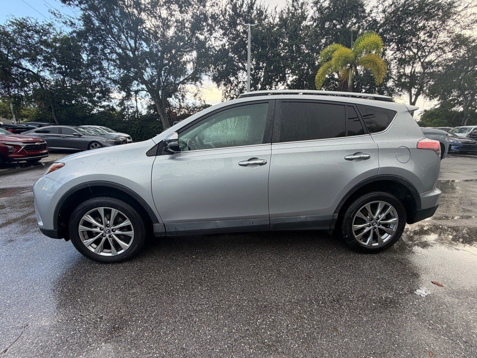 Used 2016 Toyota RAV4 Limited FWD image 4