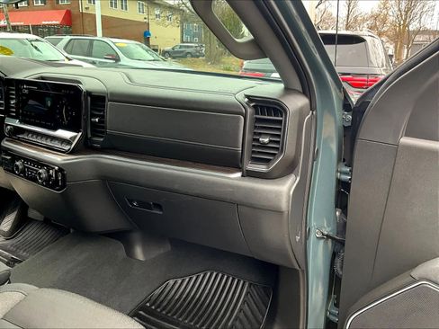 Used 2025 Chevrolet Silverado 1500 LT image 13