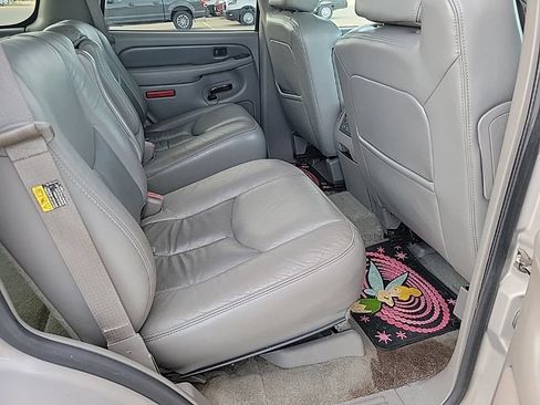 Used 2004 GMC Yukon Denali AWD/4WD image 11