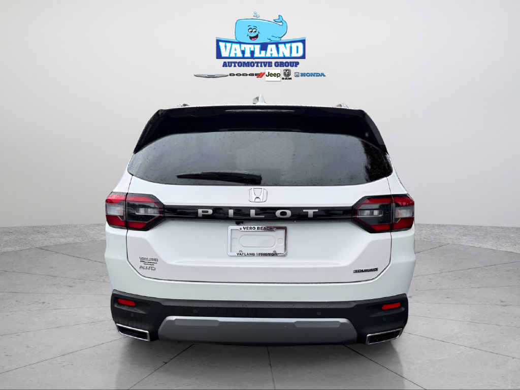 New 2026 Honda Pilot Touring image 4