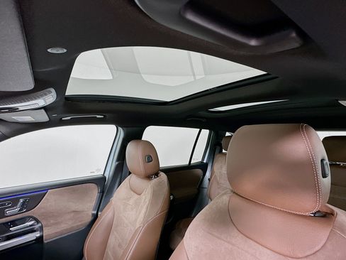 New 2026 Mercedes-Benz GLB 250 image 22