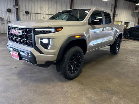 New 2026 GMC Canyon Elevation w/ Convenience Package image 2