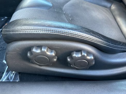 Used 2014 Nissan 370Z Touring w/ Sport Package image 13