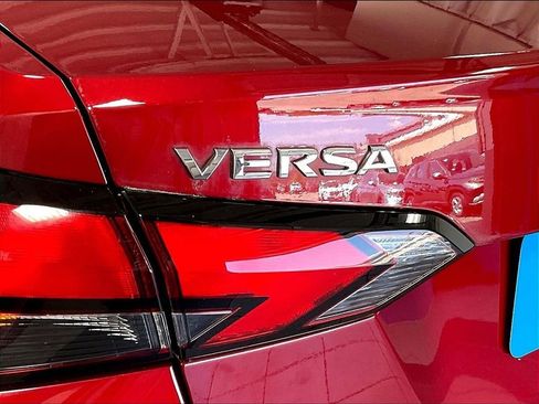 Used 2024 Nissan Versa SV w/ Trunk Package FWD image 28