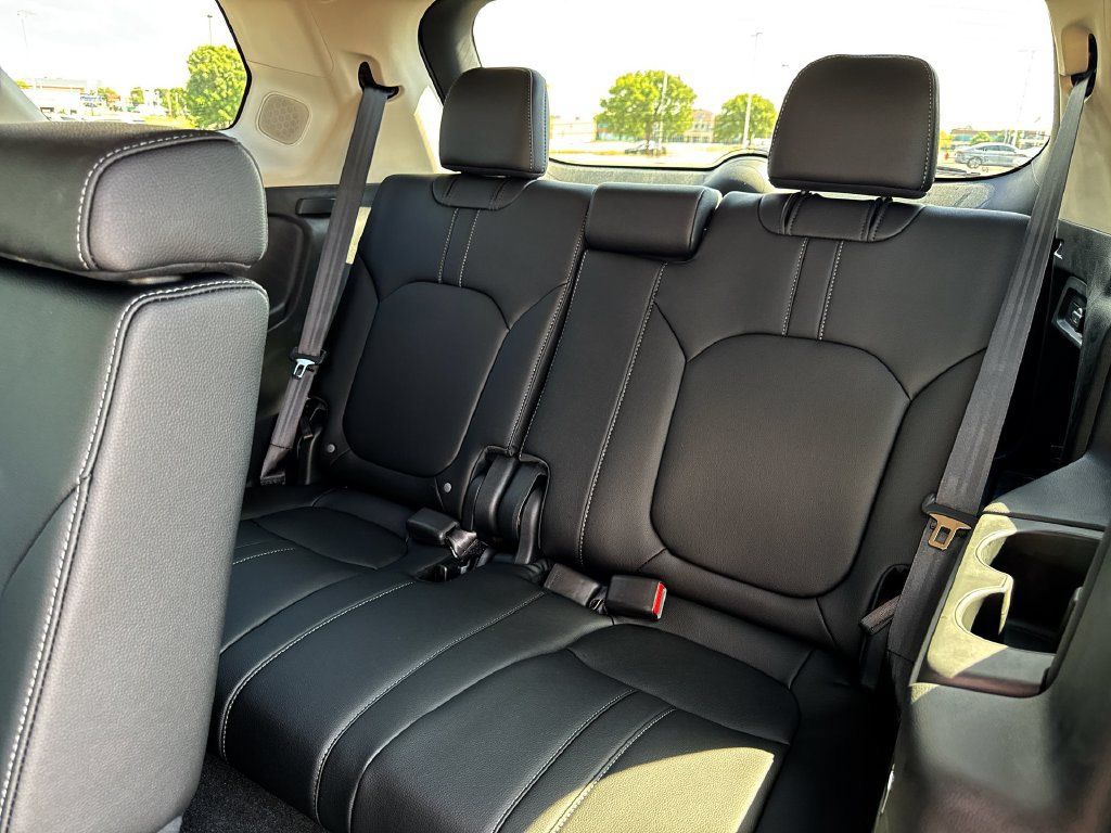 New 2026 Honda Pilot Touring image 24
