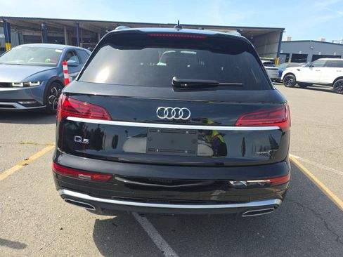 Used 2025 Audi Q5 e Premium Plus w/ Premium Plus Package image 6