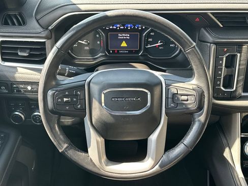 Used 2021 GMC Yukon Denali w/ Denali Premium Package AWD/4WD image 25