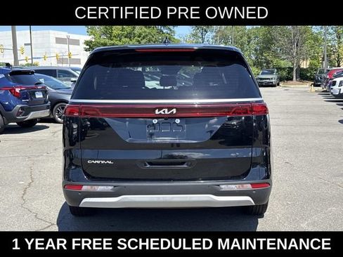 Used 2023 Kia Carnival LX FWD image 3