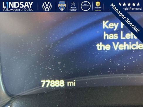 Used 2023 Chrysler Pacifica Touring-L image 24