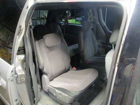 Used 2007 Dodge Grand Caravan SXT FWD image 9