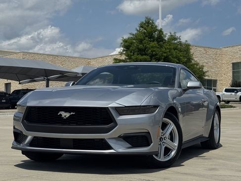 Used 2026 Ford Mustang Premium RWD image 2